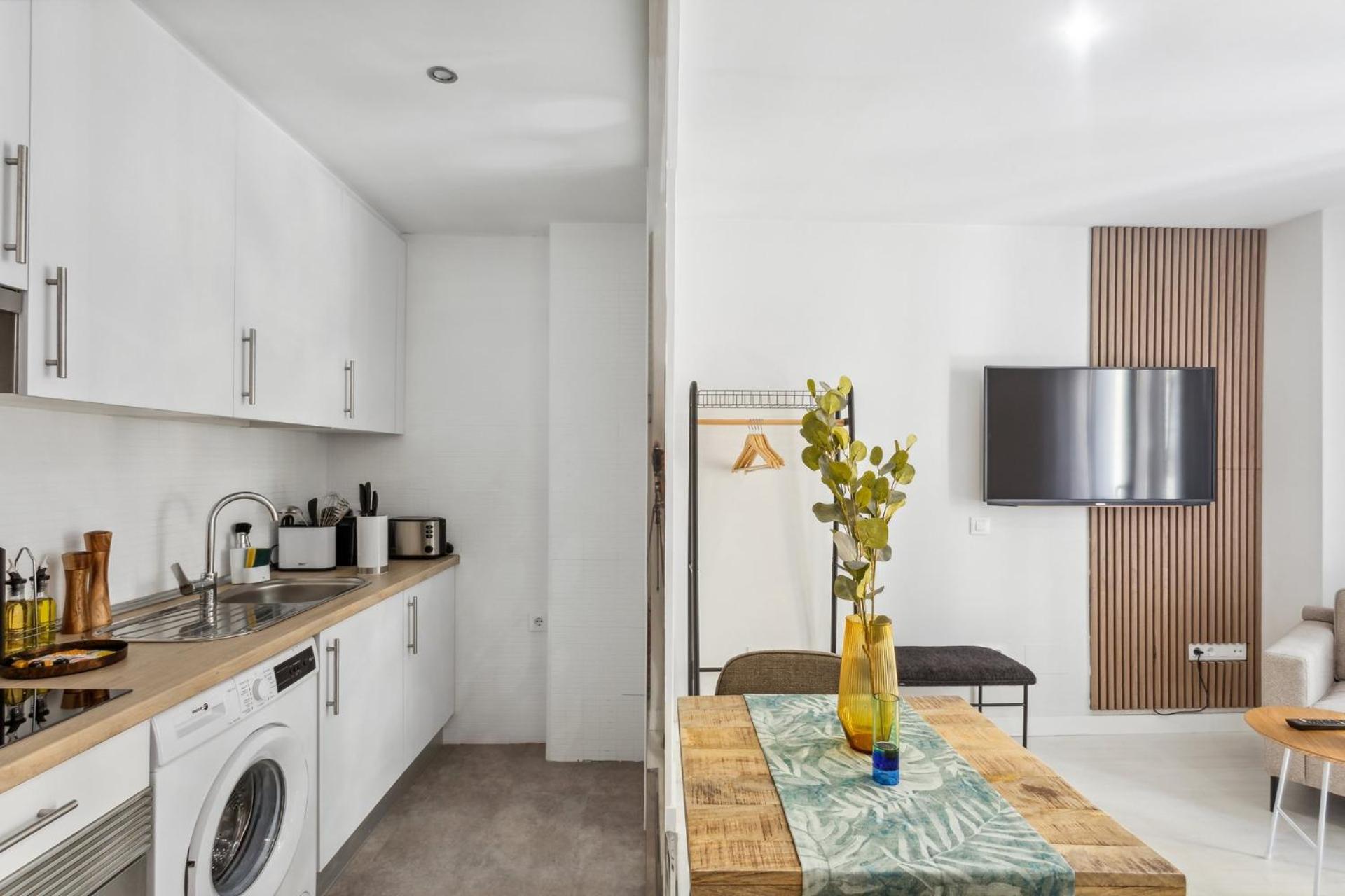 Limehome Madrid Calle De La Paloma Kültér fotó